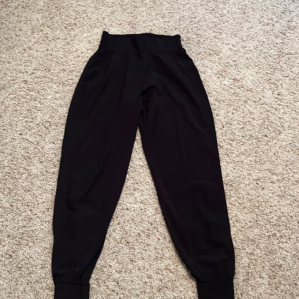 black athletic halara joggers